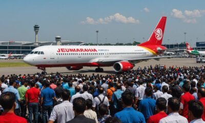 Surabaya penerbangan haji tiba dengan selamat
